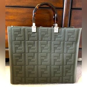 ❌SOLD❌ Fendi Sunshine tote
